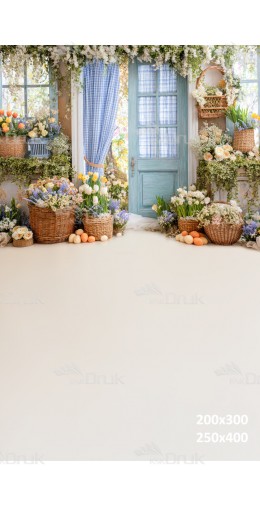 Tło fotograficzne „Wiosenna weranda z koszami kwiatów i błękitnymi drzwiami” | E681